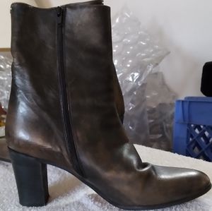Ladies ankle boots